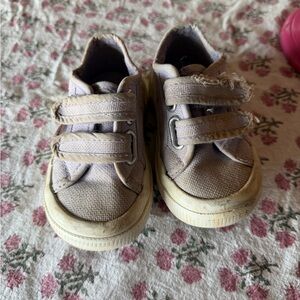 Toddler Lavendar Superga size 7